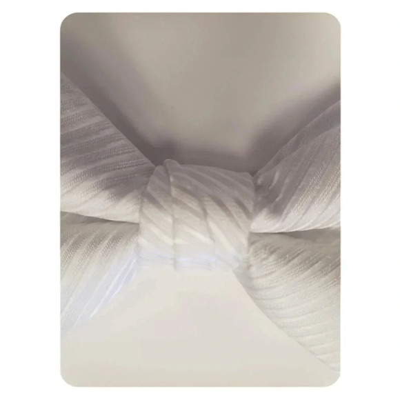 Calvin Klein White Stripe  Bow Tie NIB - Picture 3 of 12